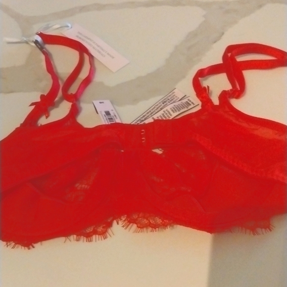 Victoria’s Secret Dream Angels Bra Size 34B Red - No Padding - Picture 5 of 5